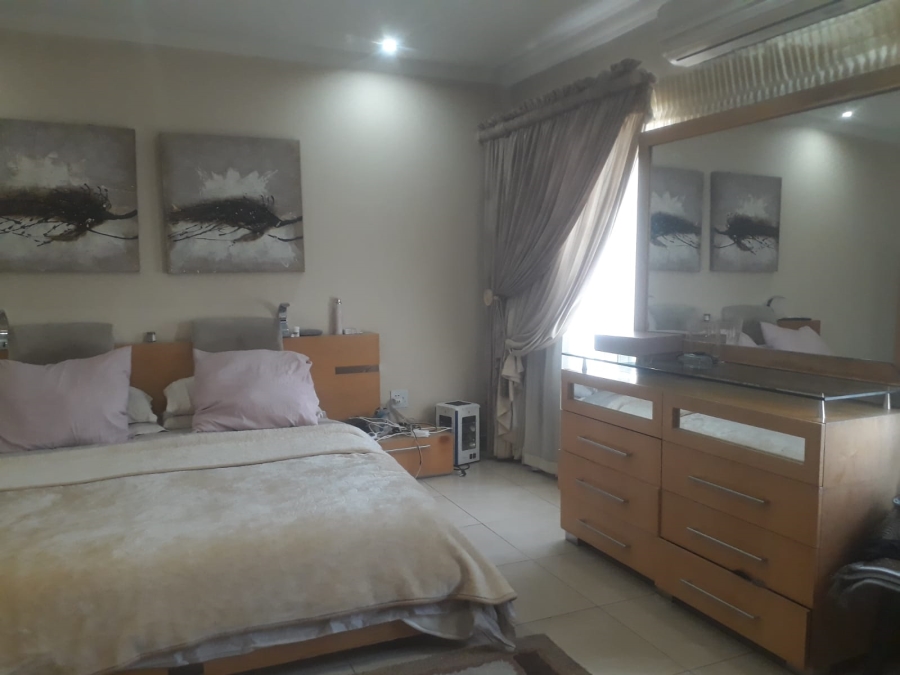 4 Bedroom Property for Sale in Zinniaville North West